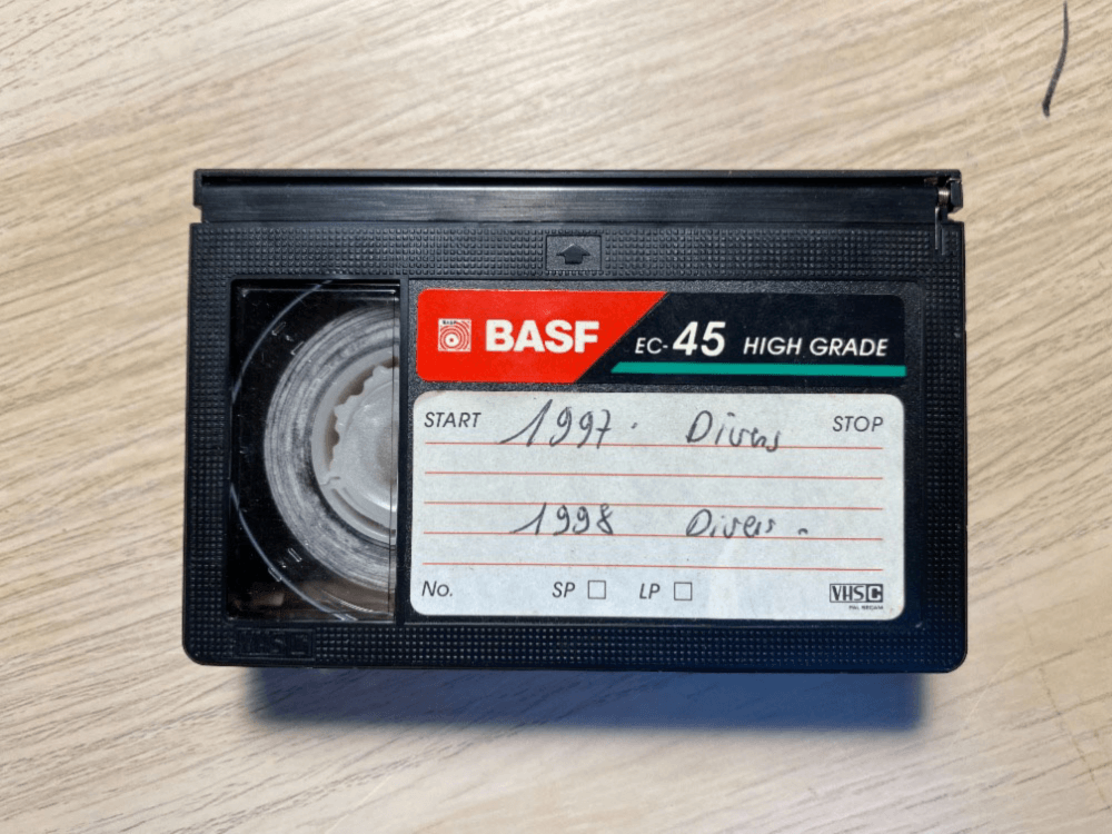 ≡ Transfert et Numérisation cassettes Hi8 (Digital8, Video8, 8mm)